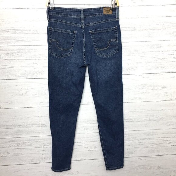 Levi's Signature Women's Jeans Totally Shaping Skinny size 4S length 28" - Picture 3 of 9
